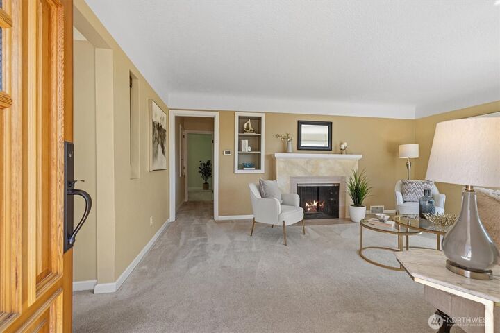 Property Photo: 912 N 90th Street WA 98103