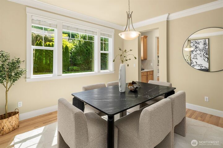 Property Photo:  16517 SE 66th Street  WA 98006 