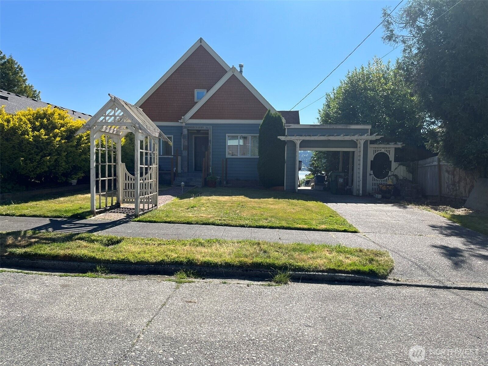 Property Photo:  6906  55th Avenue S  WA 98118 