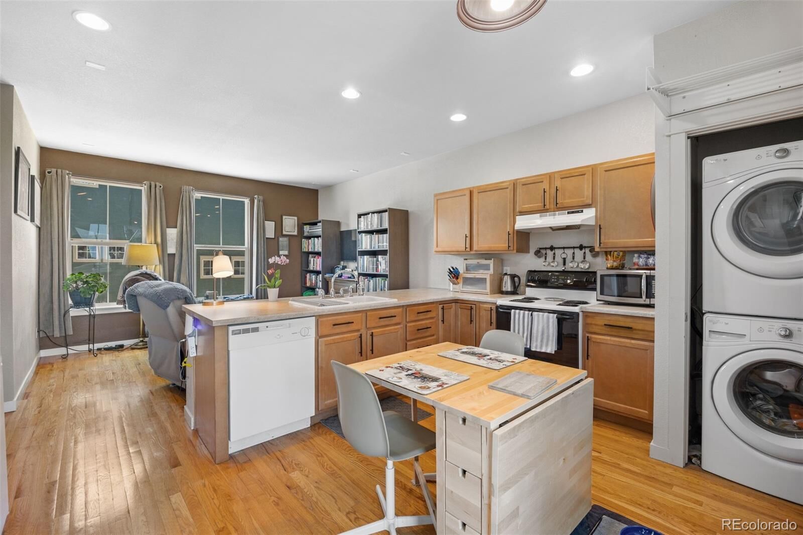 Property Photo:  9358 E 107th Place  CO 80640 