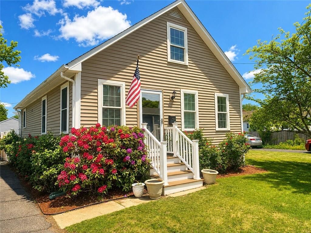 Property Photo: 5 Thayer Place RI 02888