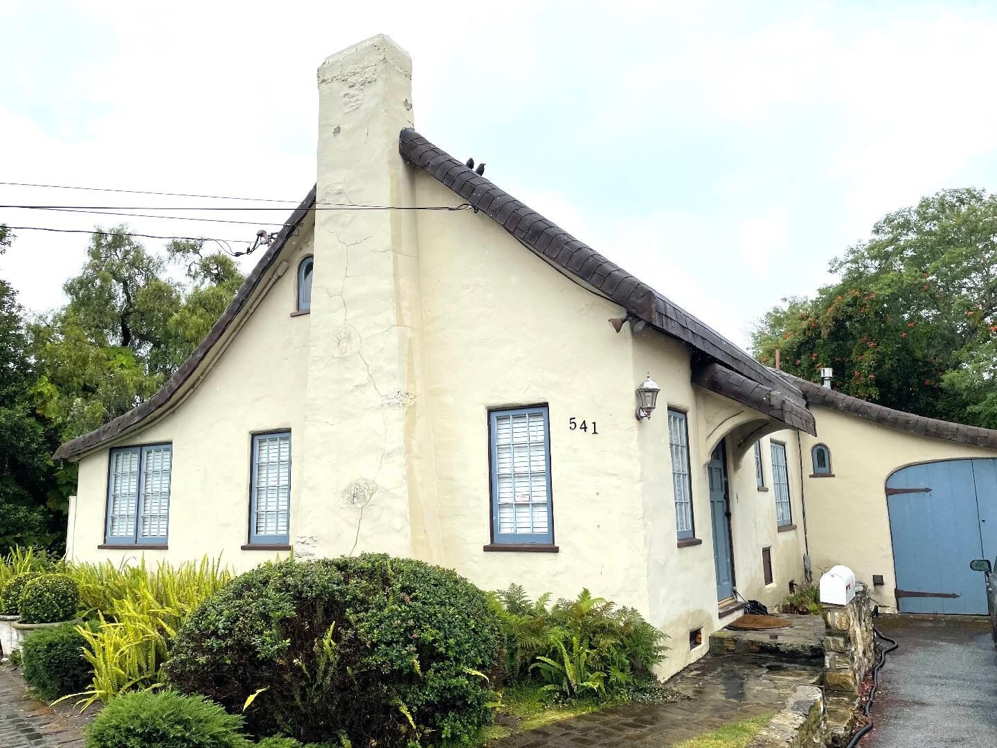 Property Photo: 541 & 539 West Franklin Street CA 93940