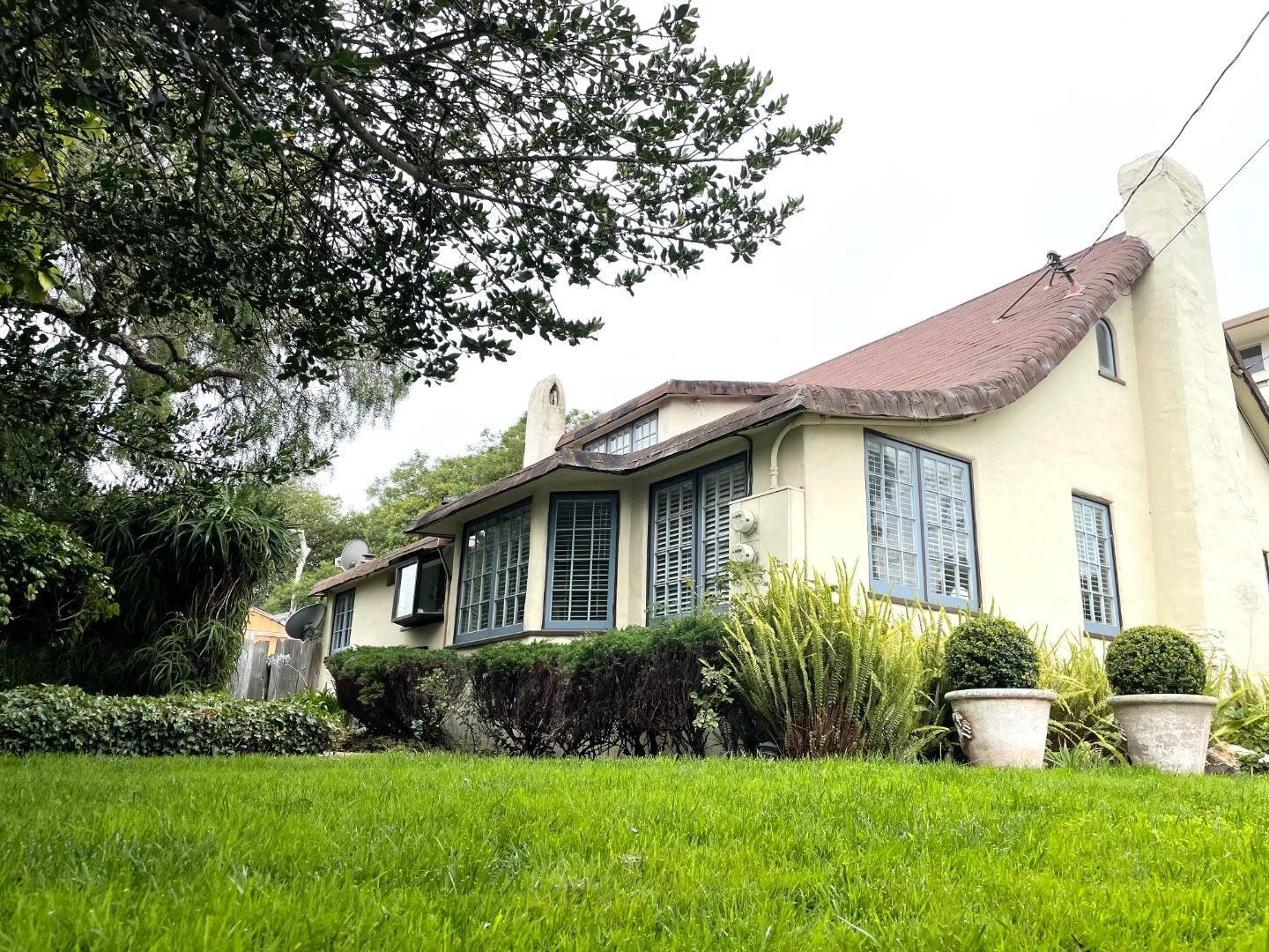 Property Photo:  541 & 539 West Franklin Street  CA 93940 