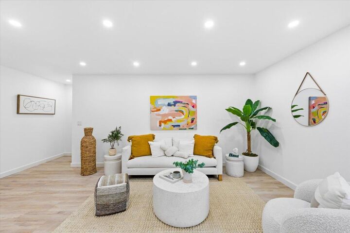 Property Photo:  956 Kiely Boulevard A  CA 95051 
