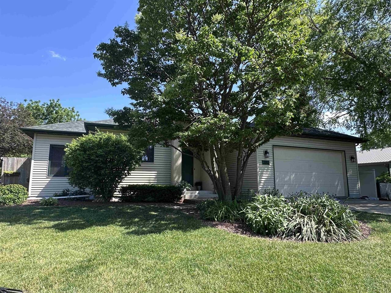 Property Photo: 2426 N Sumac Drive WI 53545