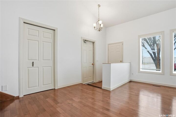 Property Photo:  314 Waterbury Road  SK S7J 5B1 