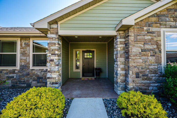 Property Photo:  27 Club House Drive  WY 82801 