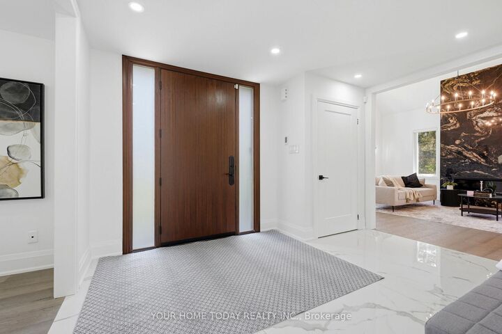 Property Photo: 27 Chantelay Crescent ON L7G 4S5