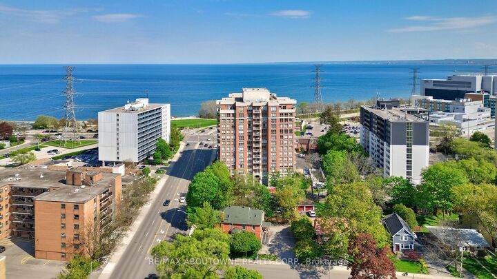 Property Photo: 442 Maple Ave. Avenue 606 ON L7S 2L7