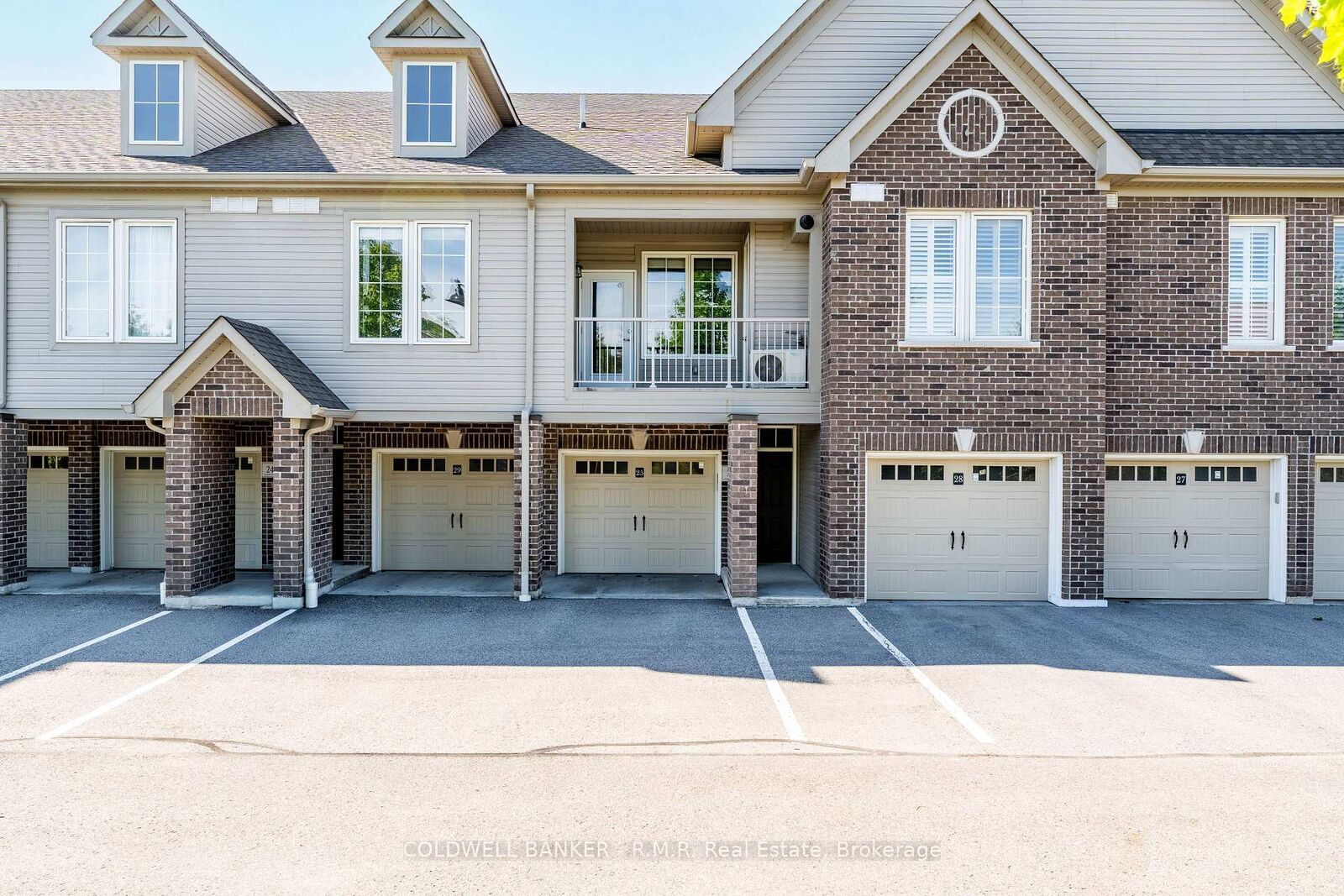 Property Photo: 1430 Gord Vinson Avenue 25 ON L1E 0J6