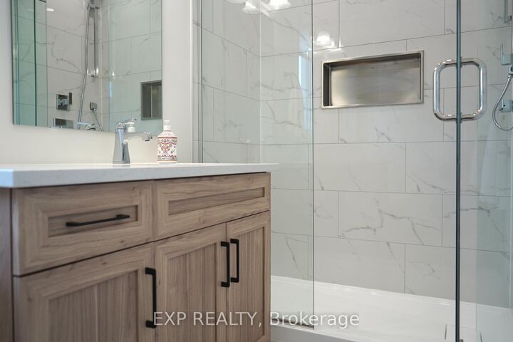 Property Photo: 242 Queen Street ON K0C 1H0