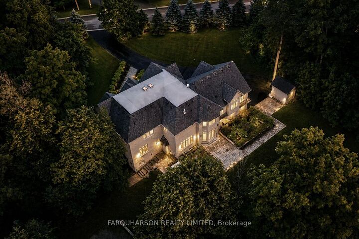 Property Photo: 19 Glenhill Trail ON L4A 1L9
