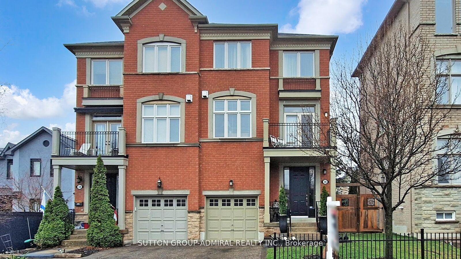 Property Photo: 36 Helen Street ON L4L 3S3