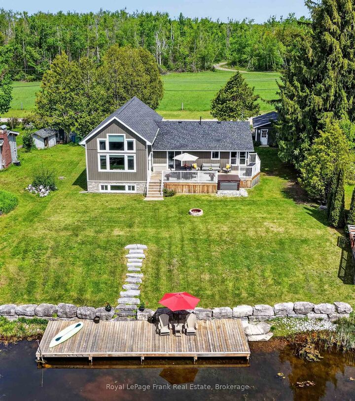 Property Photo: 34 Rideau Drive ON K0M 1N0