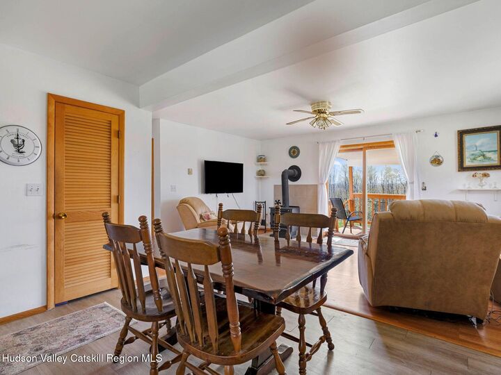 Property Photo:  414 Smith  NY 12197 