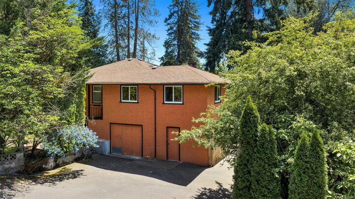 Property Photo:  6182 Grieve Rd  BC V9L 2H1 