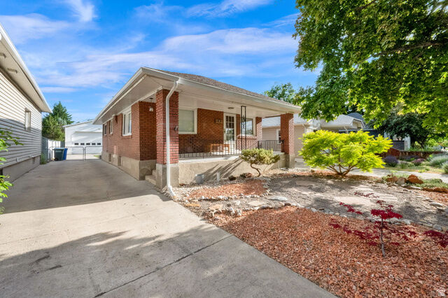 Property Photo:  642 E Garfield Ave S  UT 84105 