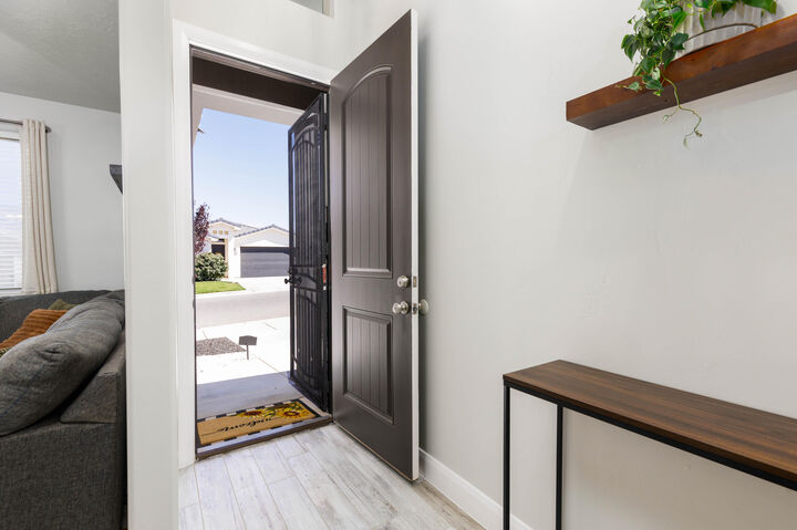 Property Photo:  3533 W 150 N  UT 84737 