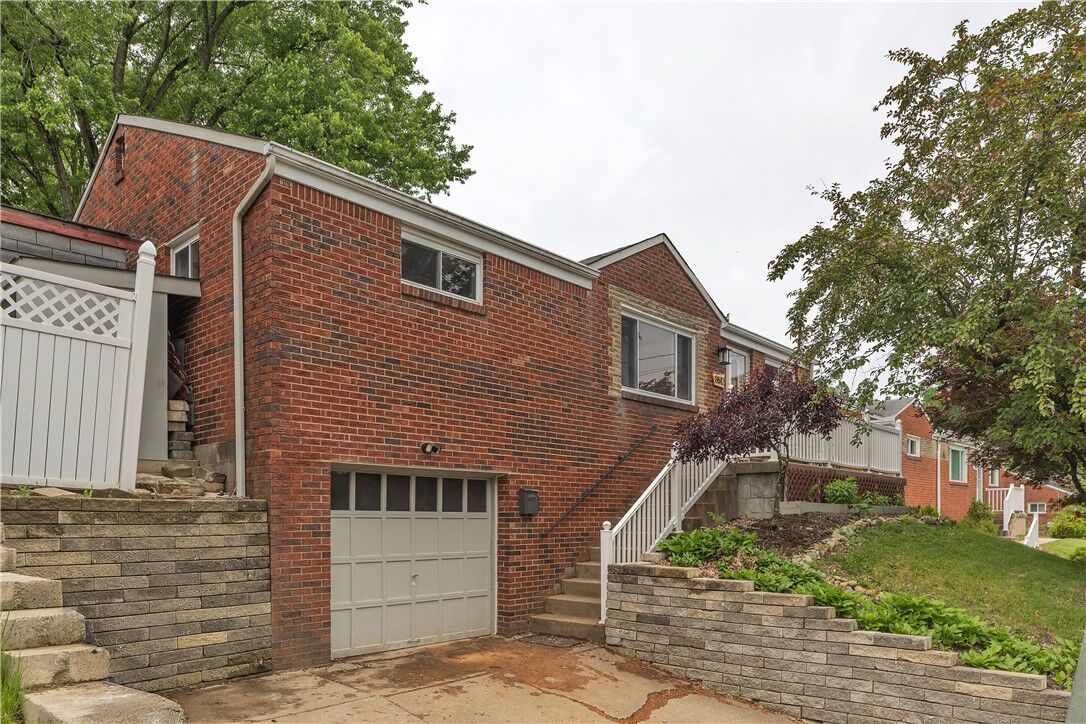 Property Photo:  3512 Wallace Dr  PA 15227 