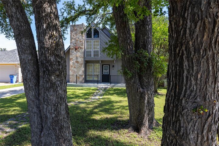 Property Photo:  22 Stonehouse Circle  TX 78676 