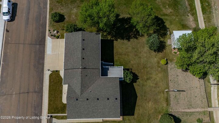 Property Photo: 138 1st Ave NW ND 58640