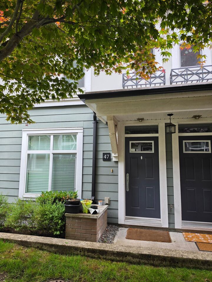 Property Photo: 15833 26 Avenue 47 BC V3Z 2X5