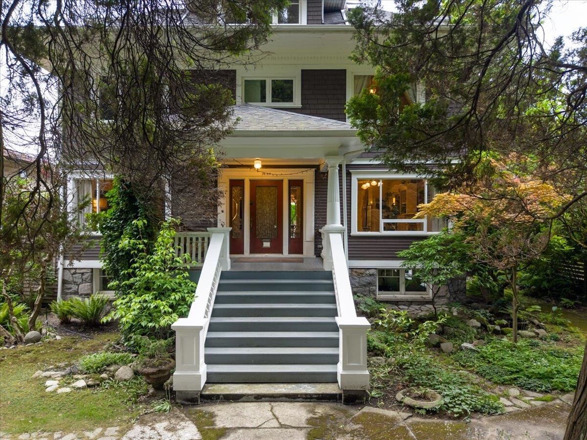 Property Photo:  1859 Napier Street  BC V5L 2N4 