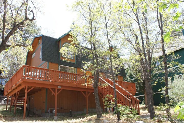 Property Photo:  223 Vista Avenue  CA 92386 