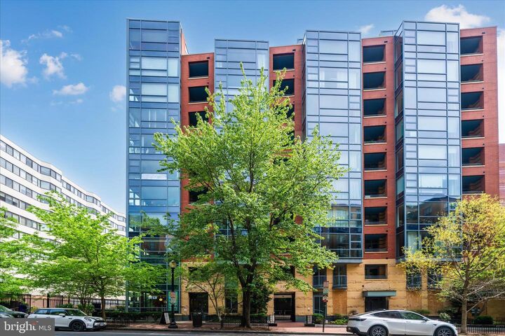 Property Photo: 1117 10th Street NW 1009 DC 20001