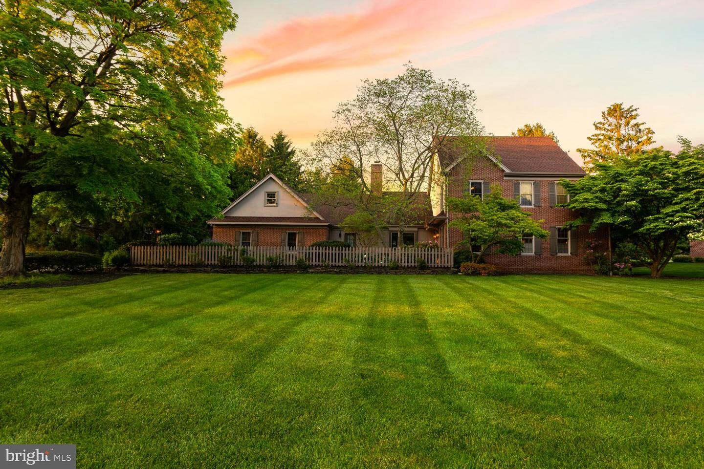 Property Photo:  1334 Beaconfield Lane  PA 17601 