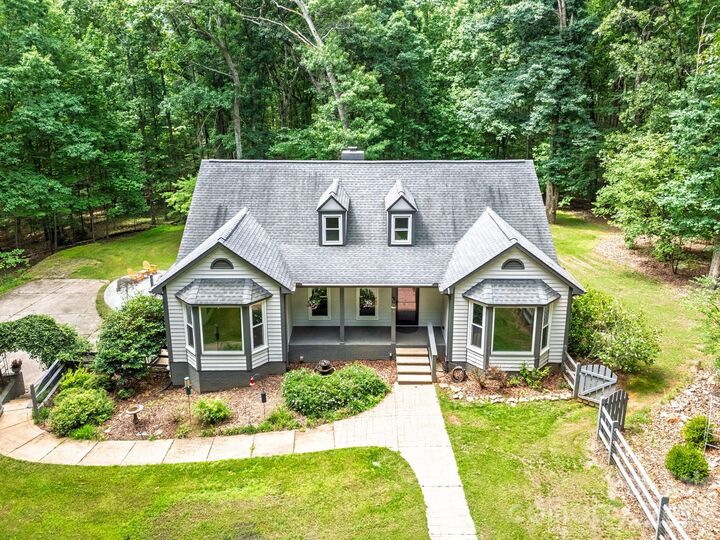 Property Photo:  9131 N Pine Hill Lane  NC 28215 