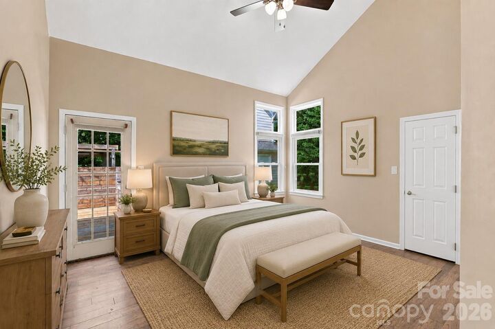 Property Photo: 9912 Park Springs Court NC 28210