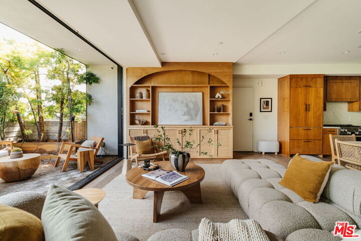 Property Photo: 3214 Highland Ave CA 90405