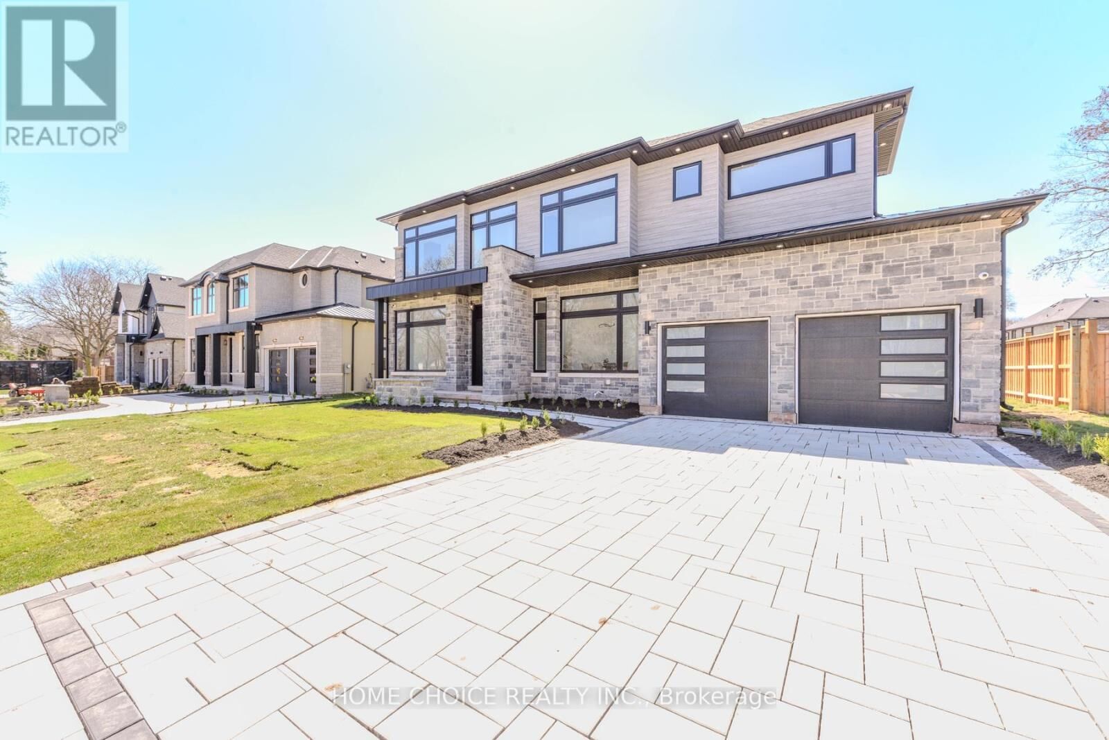 Property Photo:  310 Tuck Drive South  ON L7L 2R1 
