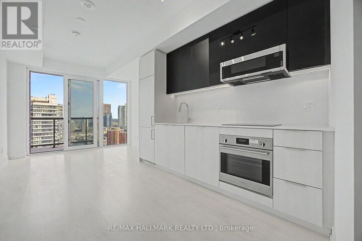 Property Photo:  308 Jarvis Street 2808  ON M5B 0E3 
