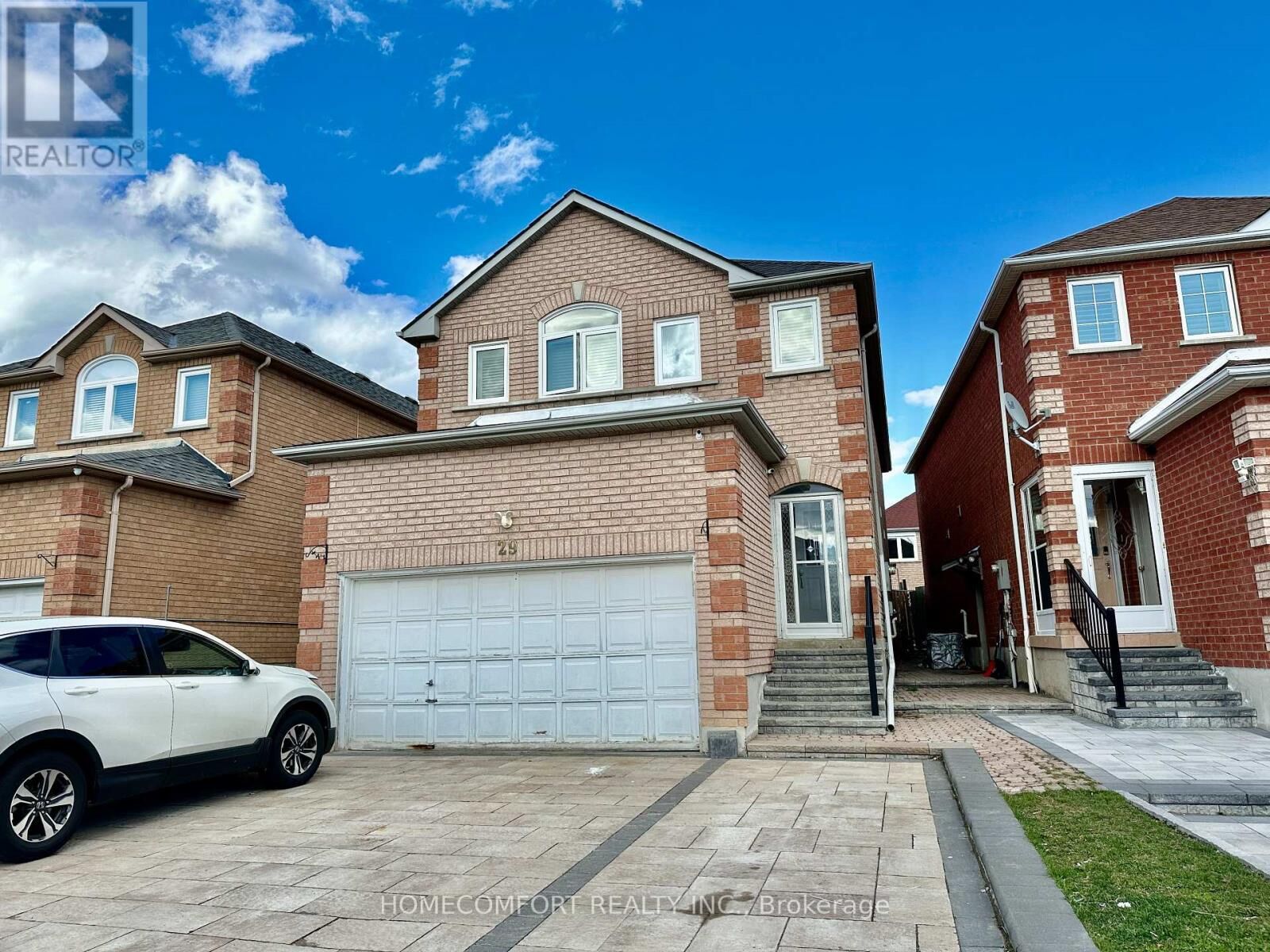 Property Photo: 29 Sophia Road Main Fl ON L3S 3Y5