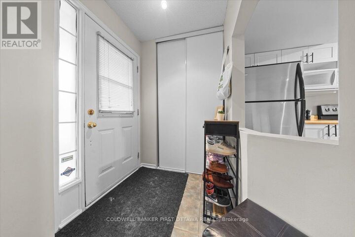 Property Photo: 29 Heartleaf Private ON K1T 3Z9