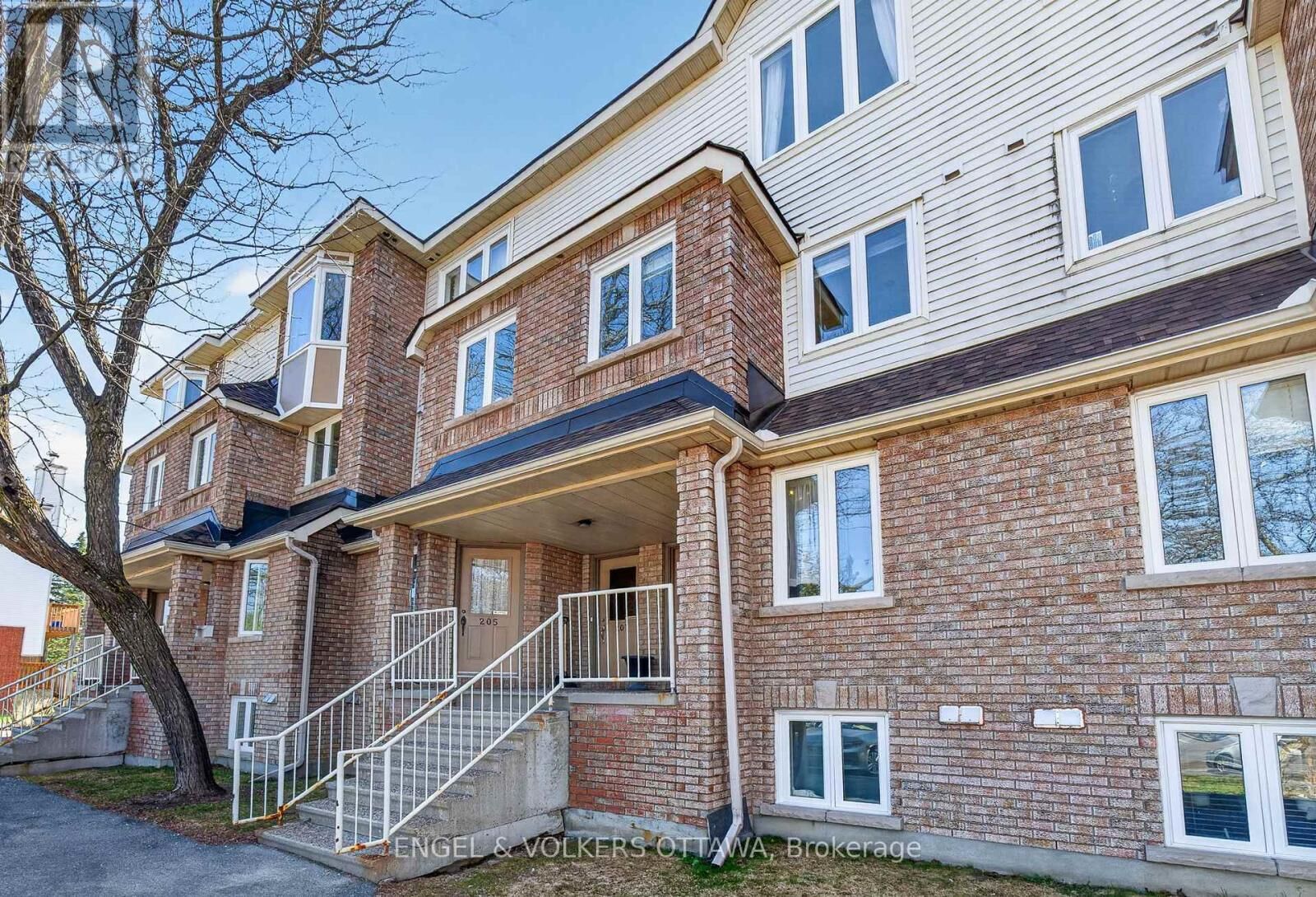Property Photo:  211 Briston Private  ON K1G 5R5 