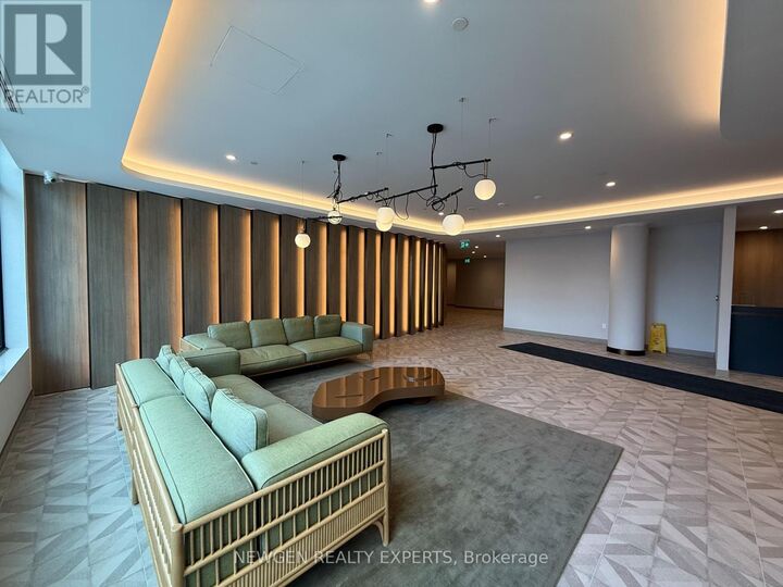Property Photo:  5 Quarrington Lane 2911  ON M3C 0S5 
