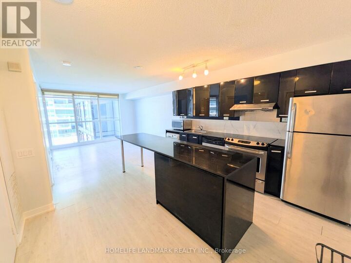 Property Photo:  19 Singer Court 516  ON M2K 0B2 