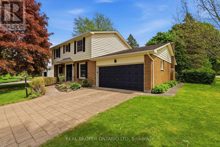Property Photo: 196 Wychwood Park ON N6G 1R9