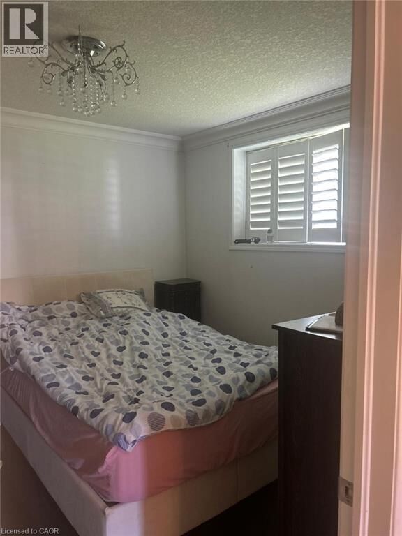 Property Photo:  5 Westmeadow Drive  ON N2N 0A1 