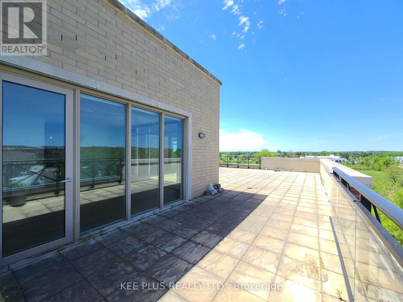 Property Photo: 35 Baker Hill Boulevard Ph9 ON L4A 1P8