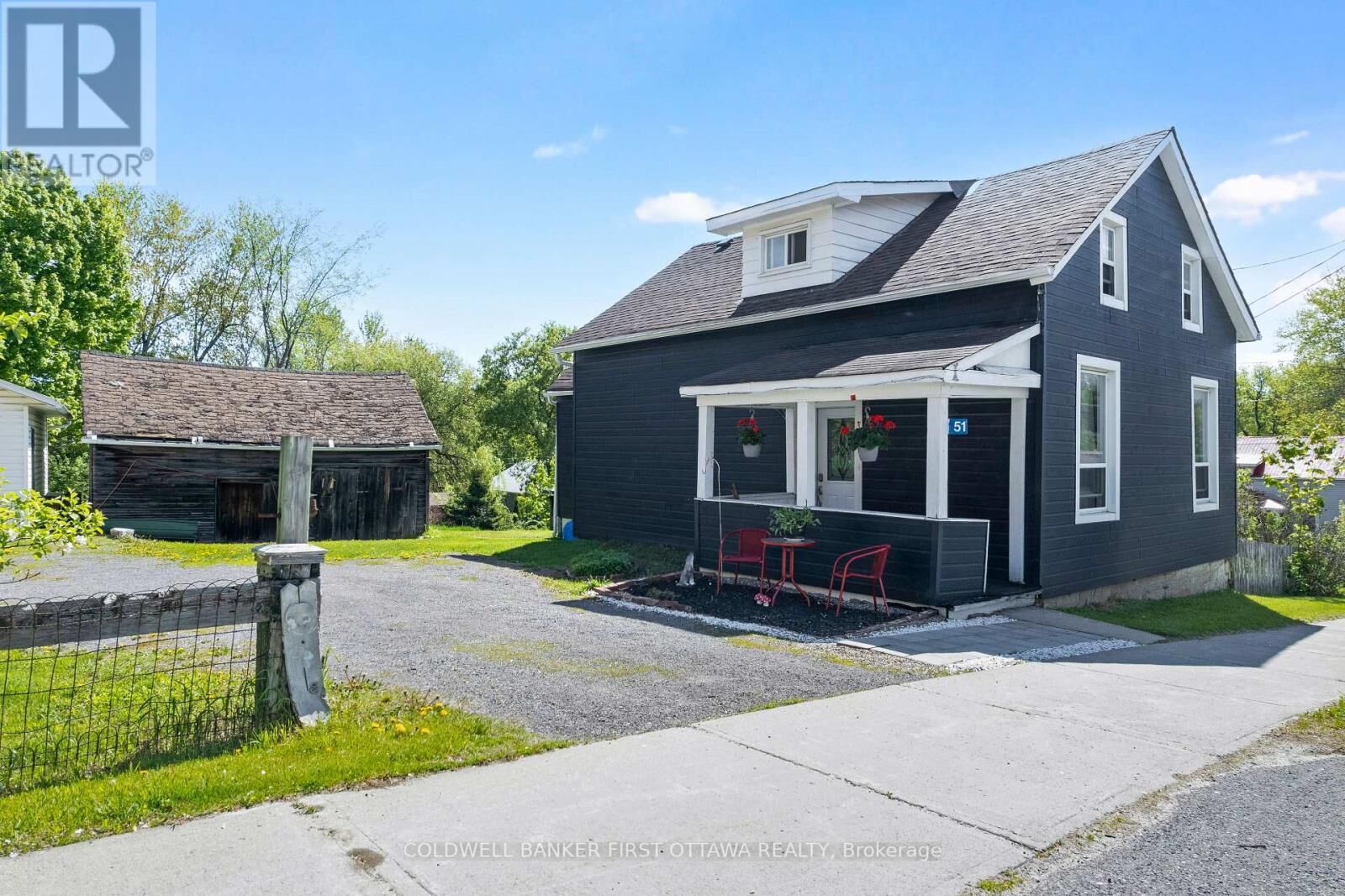Photo de la propriété: 51 George Street ON K0G 1K0