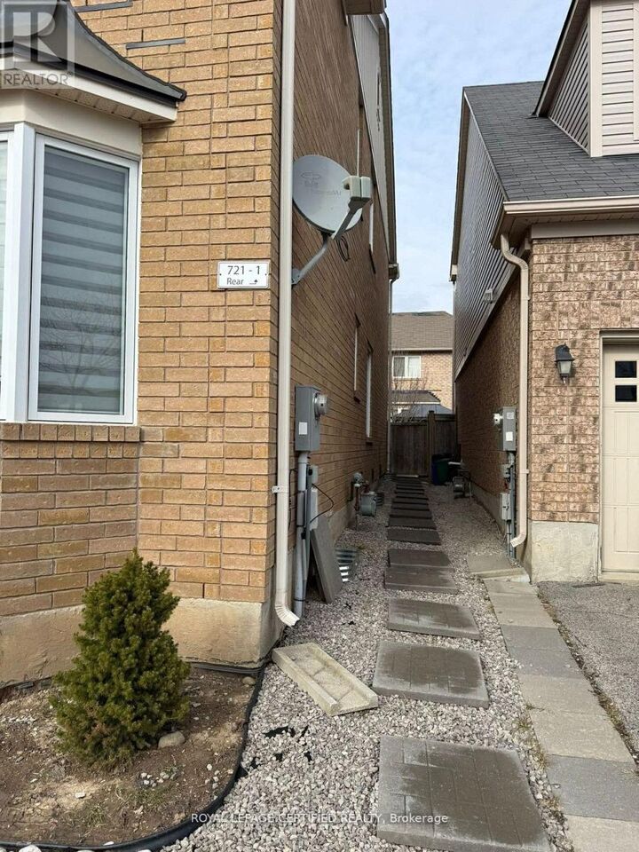Property Photo: 721 Scott Boulevard Bsmt ON L9T 0X9