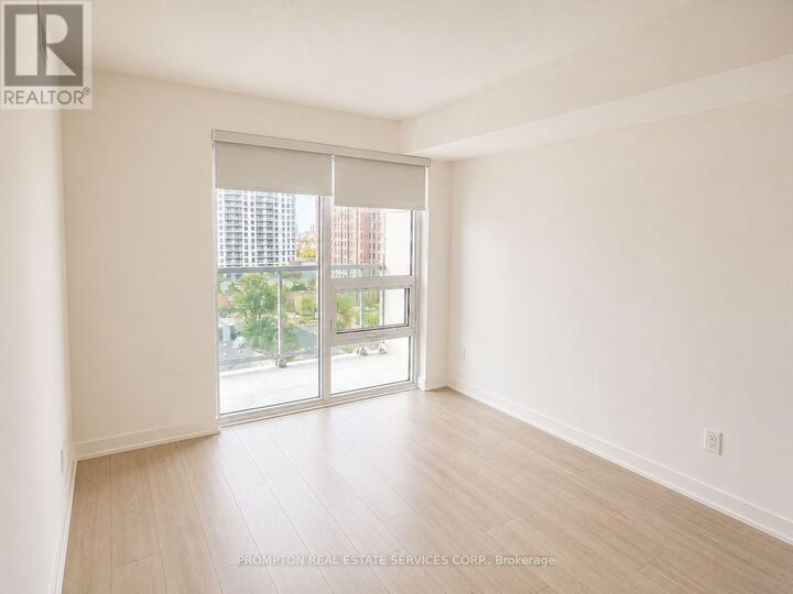 Property Photo: 2033 Kennedy Road 906 ON M1T 0B9