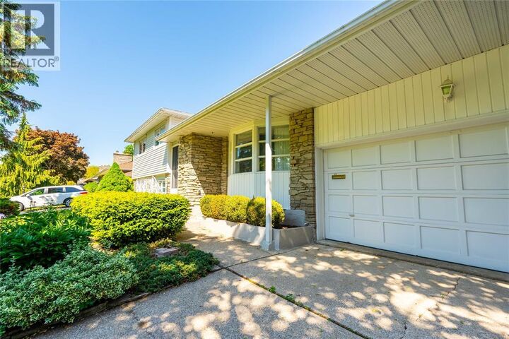 Property Photo:  572 Highbury Park  ON N7V 2J9 