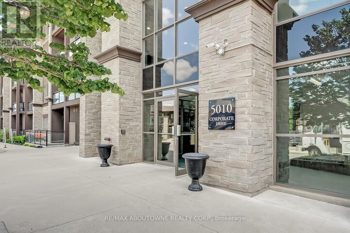 Property Photo:  5010 Corporate Drive 116  ON L7L 0H6 