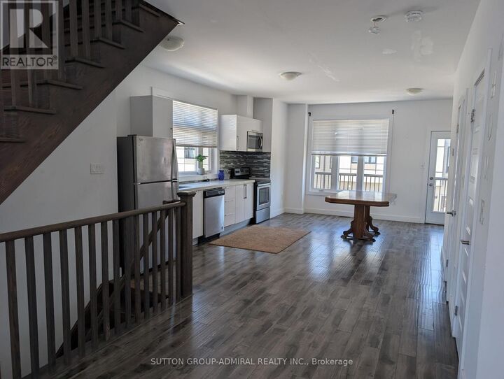 Property Photo: 540 Essa Road 17 ON L4N 9E5