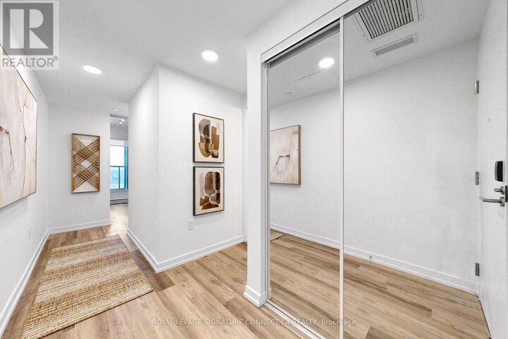 Property Photo: 6 Chartwell Road 208 ON M8Z 0H2